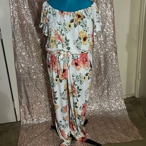 Two piece floral off the shoulder outfit